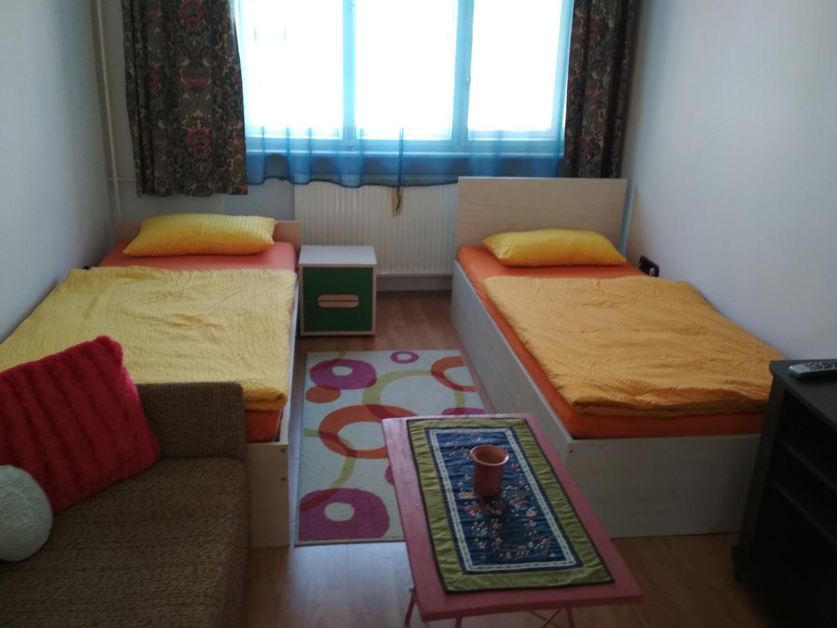 Apartman Lux Szeged Exterior foto
