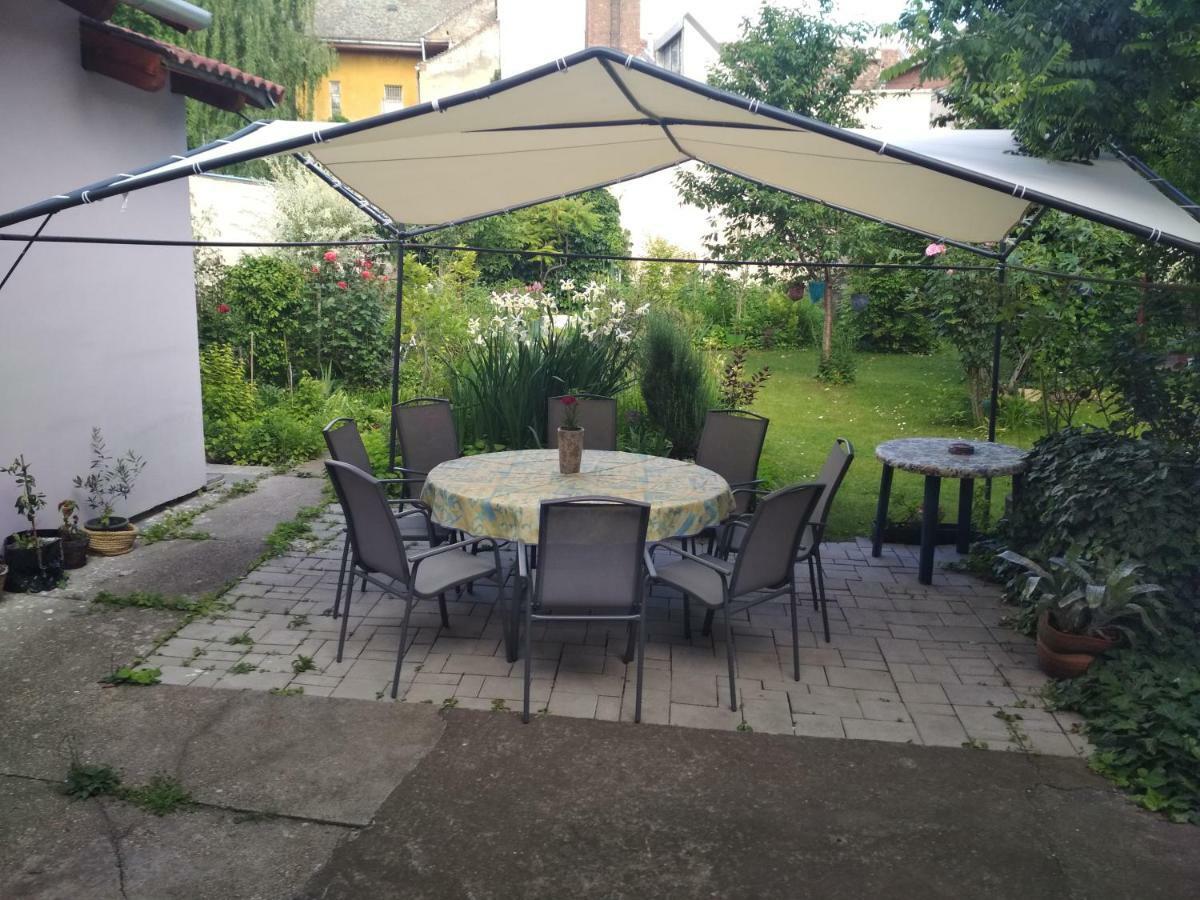 Apartman Lux Szeged Exterior foto